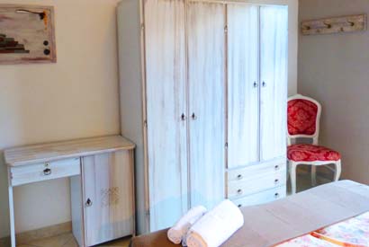 Shabby room wardrobe